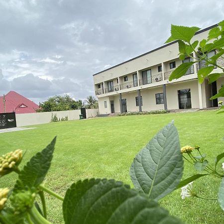 Eagle Vault Hotel Kwabenya Kültér fotó