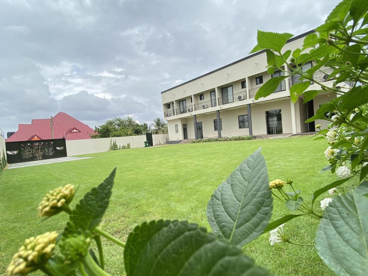 Eagle Vault Hotel Kwabenya Kültér fotó