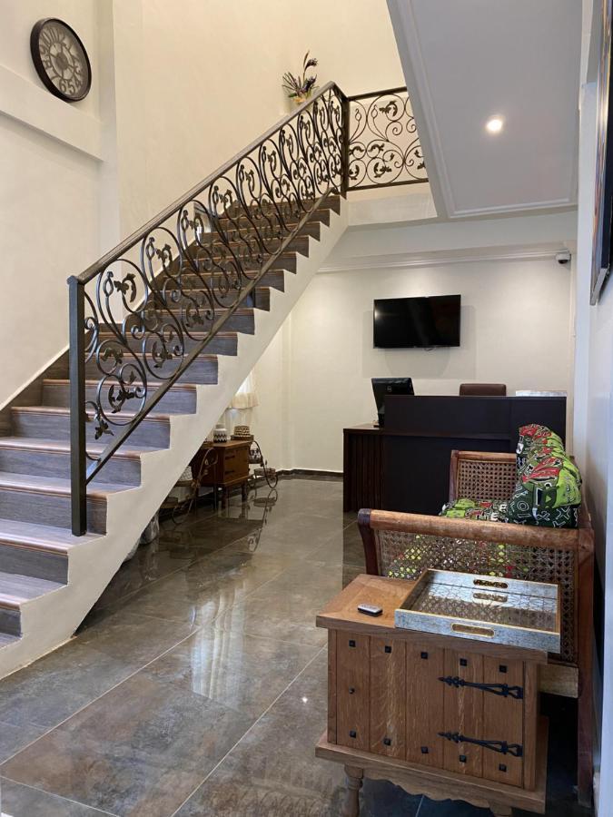Eagle Vault Hotel Kwabenya Kültér fotó